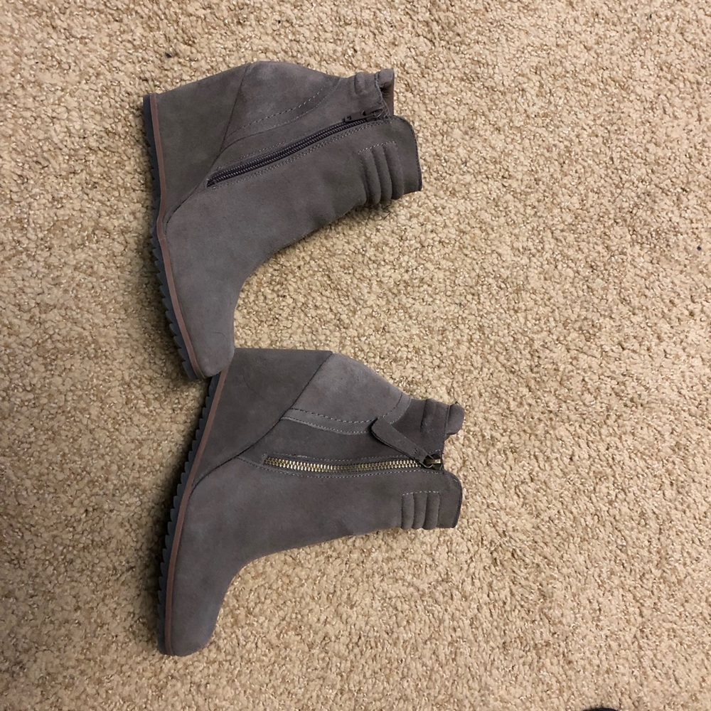 Short boots